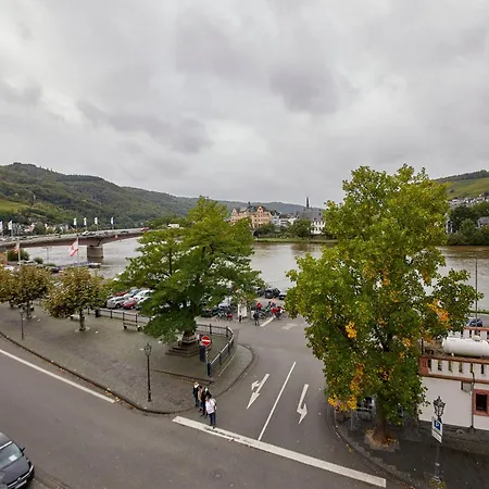 Gestade 4